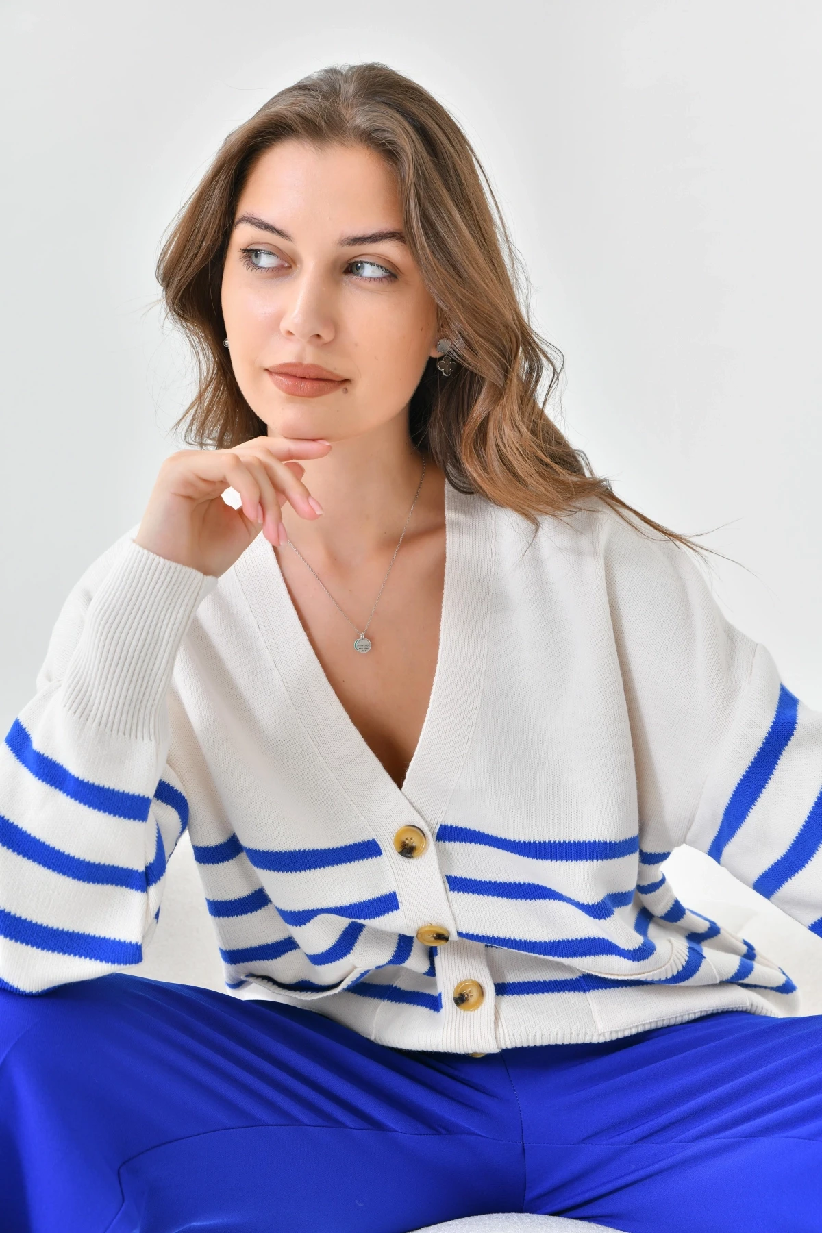 Çizgili Düğme Detaylı Oversize Triko Hırka