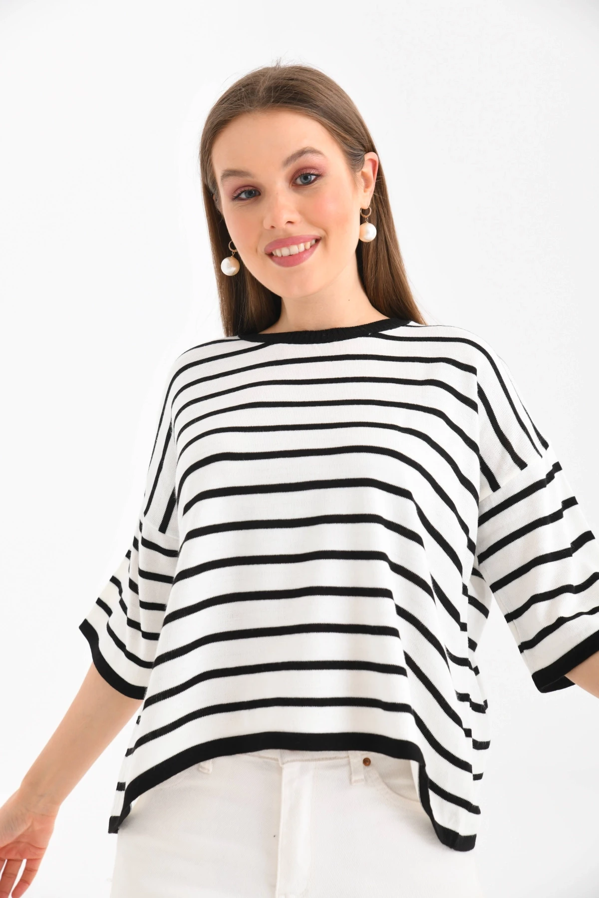 Siyah Çizgili Bisiklet Yaka Mevsimlik Salaş Triko Kazak