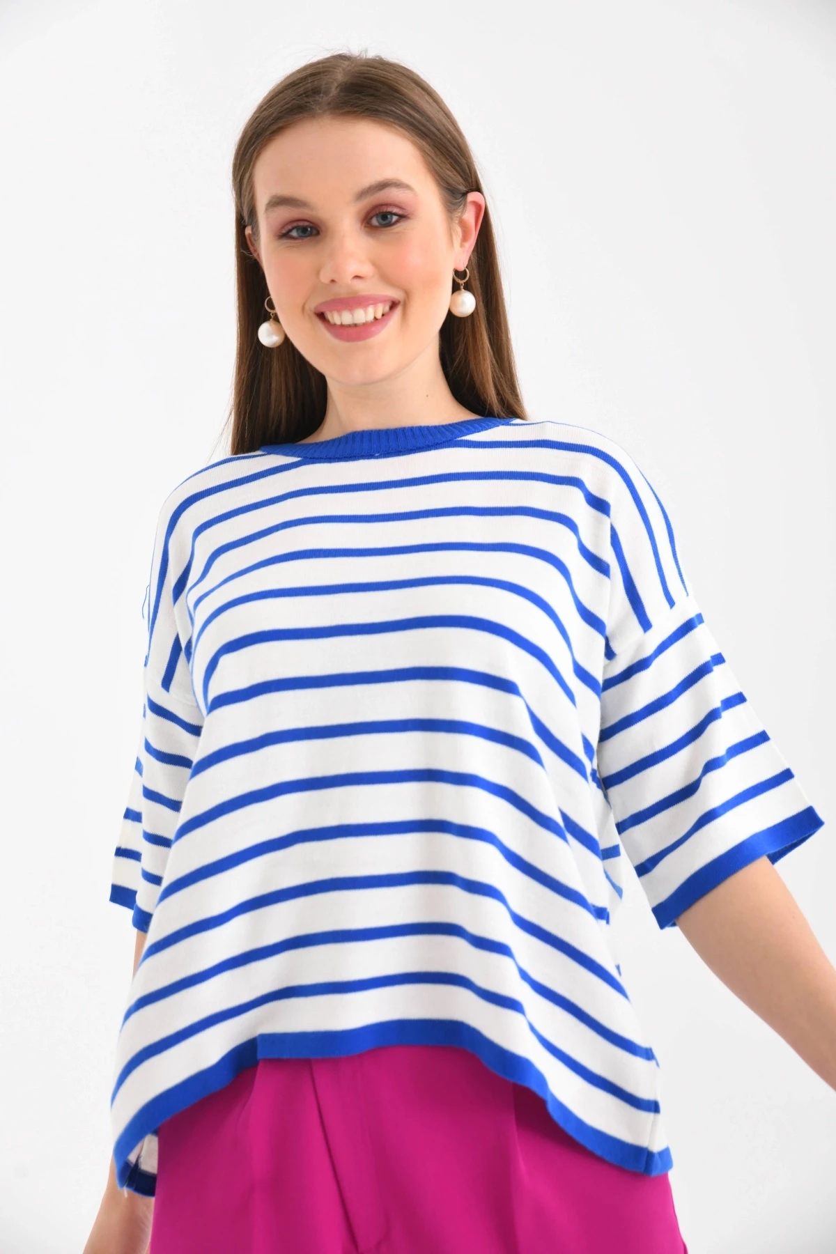 Siyah Çizgili Bisiklet Yaka Mevsimlik Salaş Triko Kazak