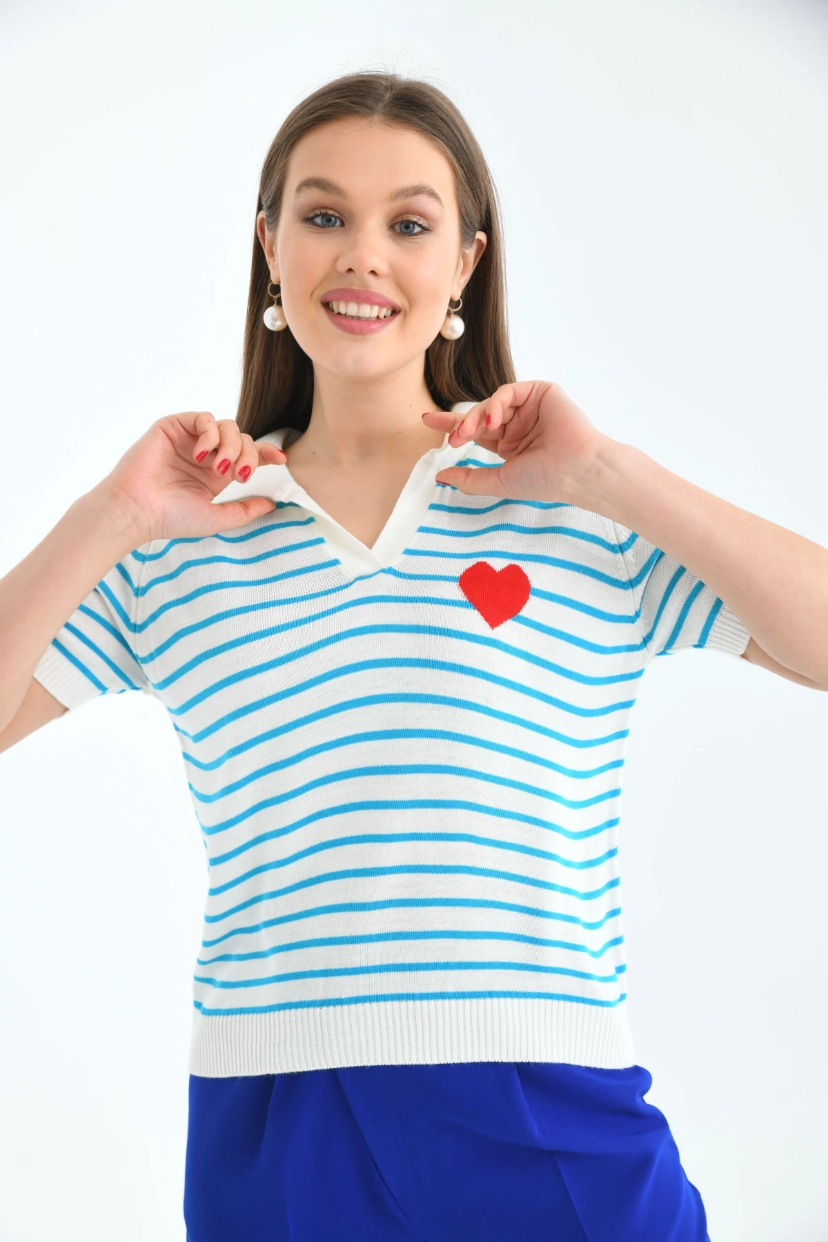 Kadın Çizgili Kalpli Mevsimlik Triko Kazak