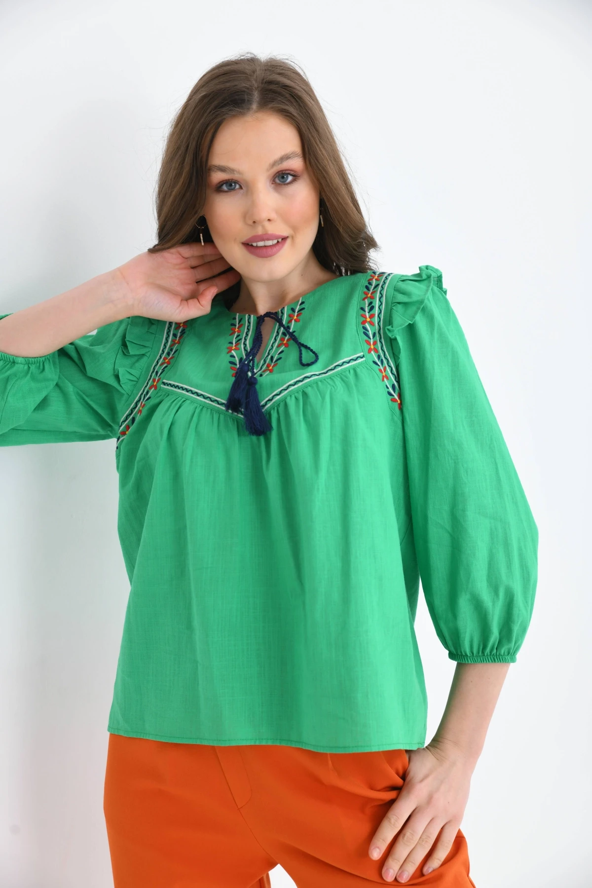 Kadın Uzun Kol Bağlama Detay Nakışlı Salaş Bluz