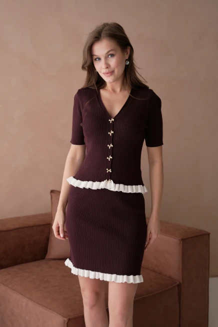 Aksesuar Detaylı Eteği Fırfırlı Bluz Etek İkili Triko Takım