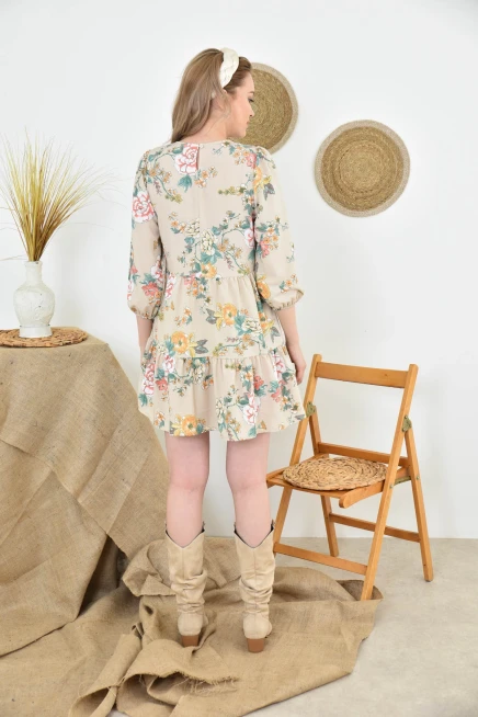 Bisiklet Yaka Çiçek Desenli Volanlı Dokuma Elbise