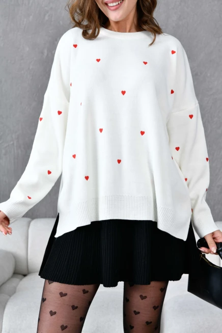 Kadın Bisiklet Yaka Kalp İşlemeli Yırtmaçlı Salaş Triko Kazak