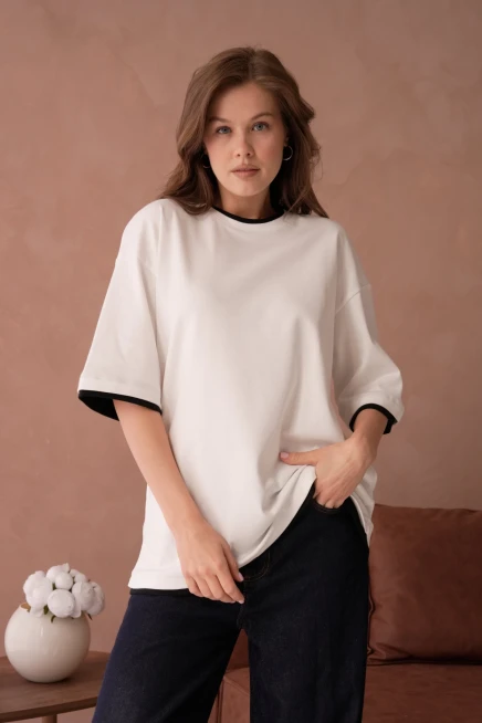 Bisiklet Yaka Kumaş Garnili Salaş Basic T-Shirt