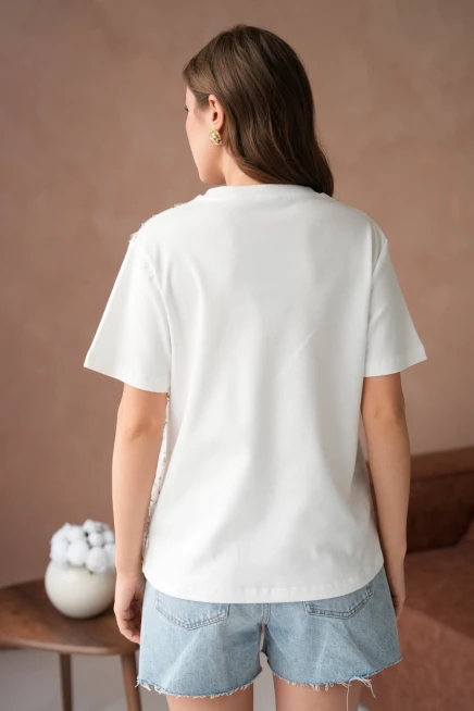 Önyüzü Tül Dantel Giydirmeli Basic T-Shirt