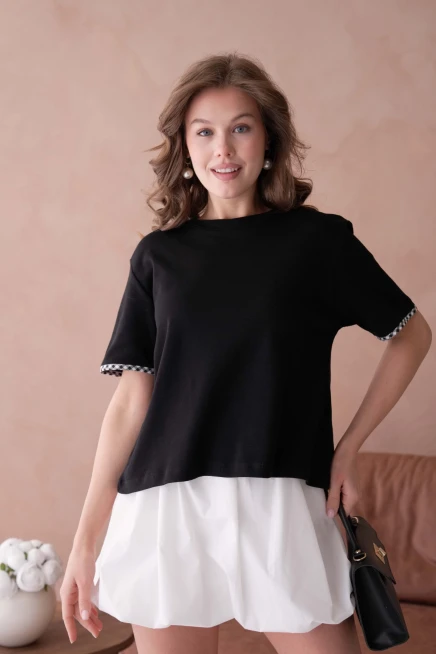 Bisiklet Yaka Sırtı 3 Fiyonk Detaylı T-Shirt