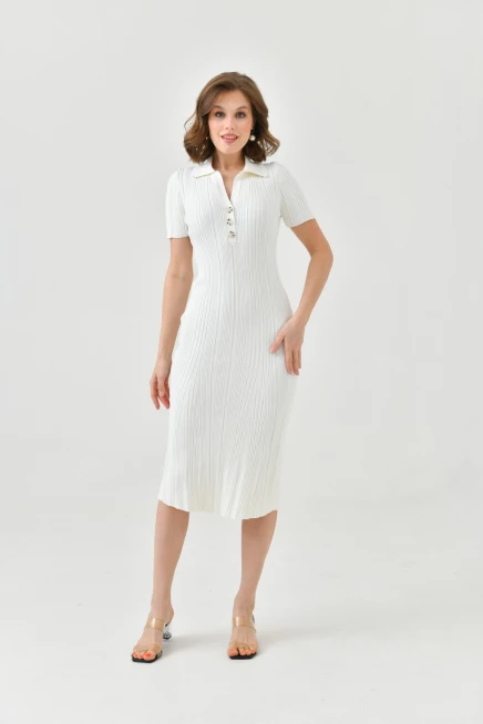 Polo Yaka Düğme Detaylı Uzun Triko Elbise