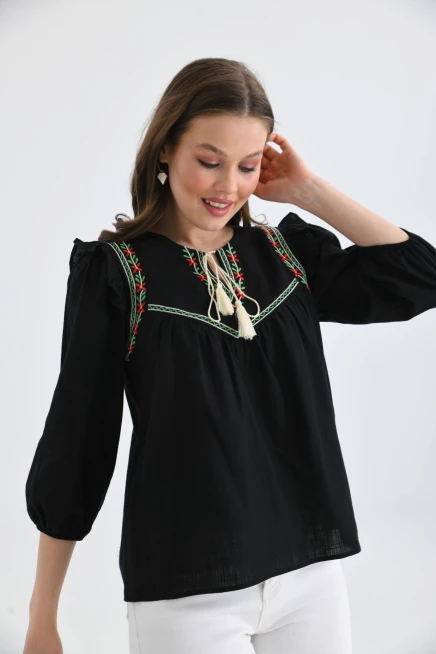 Kadın Uzun Kol Bağlama Detay Nakışlı Salaş Bluz