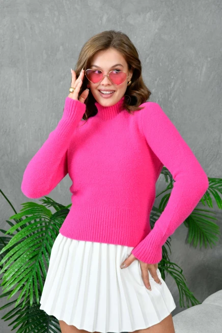 Kadın Yarım Balıkçı Yaka Triko Kazak