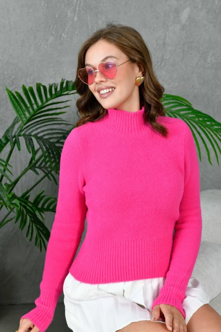 Kadın Yarım Balıkçı Yaka Triko Kazak