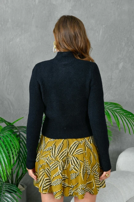 Kadın Yarım Balıkçı Yaka Triko Kazak