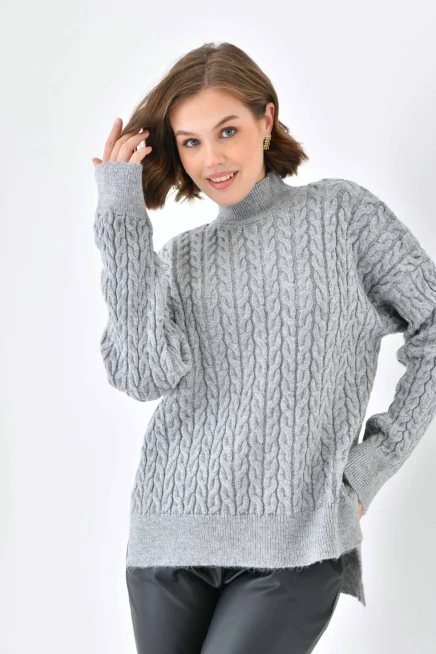 Kadın Yarım Balıkçı Yırtmaçlı Salaş Triko Kazak