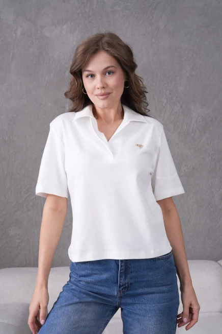 Aksesuar Detaylı Basic T-Shirt