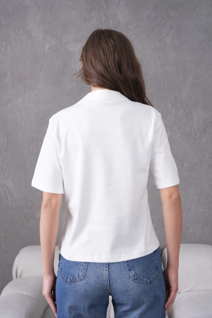 Aksesuar Detaylı Basic T-Shirt