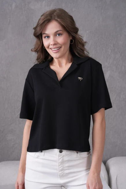 Aksesuar Detaylı Basic T-Shirt