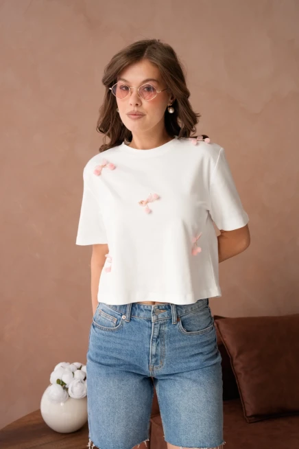 Aksesuar Detaylı Kısa Kol Basic T-Shirt