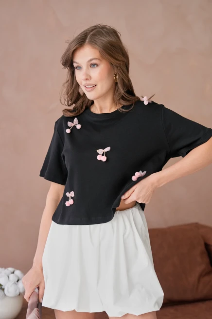 Aksesuar Detaylı Kısa Kol Basic T-Shirt