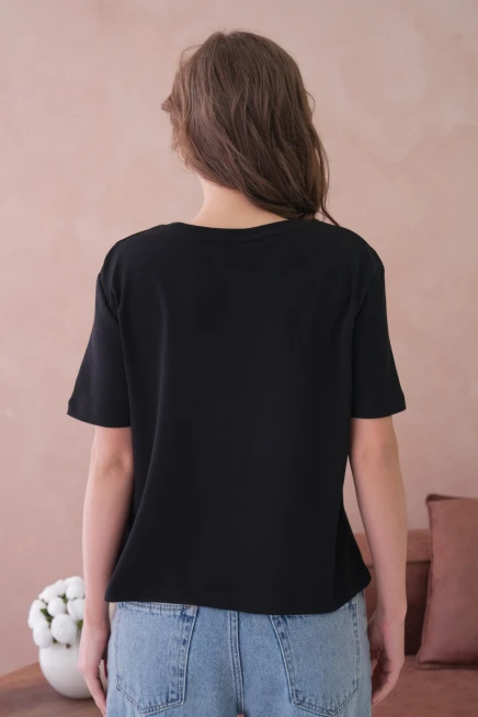 Bisiklet Yaka Kalp Nakışlı Basic T-Shirt