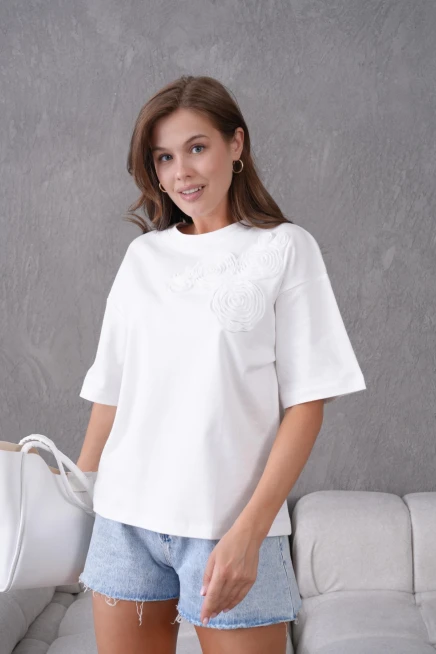Kısa Kol Gül Detaylı Basic T-Shirt