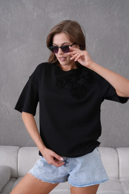 Kısa Kol Gül Detaylı Basic T-Shirt