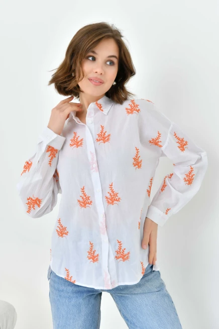Çiçek Nakış İşlemeli İnce Pamuk Dokuma Gömlek