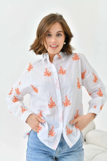 Çiçek Nakış İşlemeli İnce Pamuk Dokuma Gömlek
