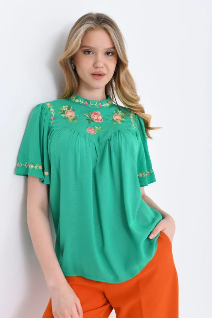 Nakış Detay Mendil Kol Salaş Bluz