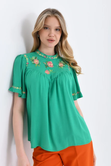 Nakış Detay Mendil Kol Salaş Bluz
