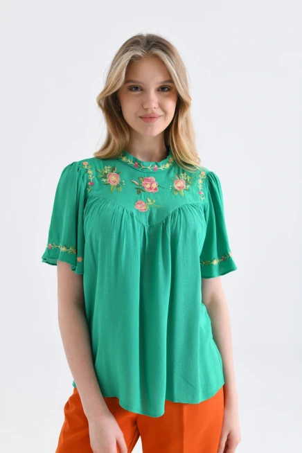 Nakış Detay Mendil Kol Salaş Bluz