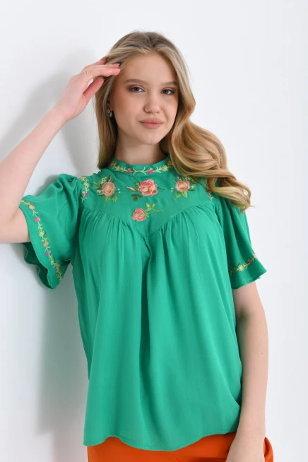 Nakış Detay Mendil Kol Salaş Bluz