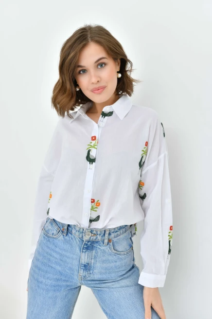 Çiçek Nakış Detaylı Gömlek