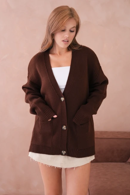 Kadın Açık Yaka Düğme Detay Çizgili Oversize Triko Kazak