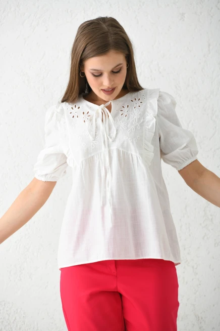 Nakış Detylı Volanlı Dokuma Yazlık Bluz