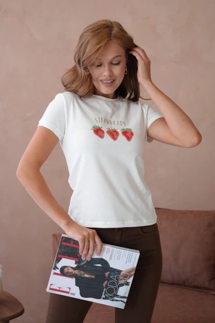 Bisiklet Yaka Desnli Taş Detay Basic Penye T-Shirt