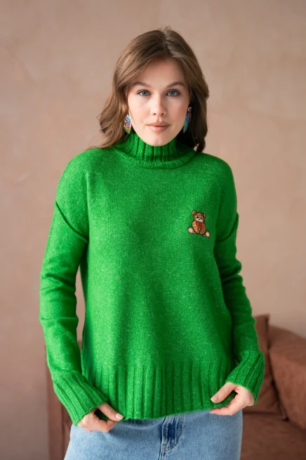 Kadın Dik Yaka Nakış Detay Yırtmaçlı Triko Kazak