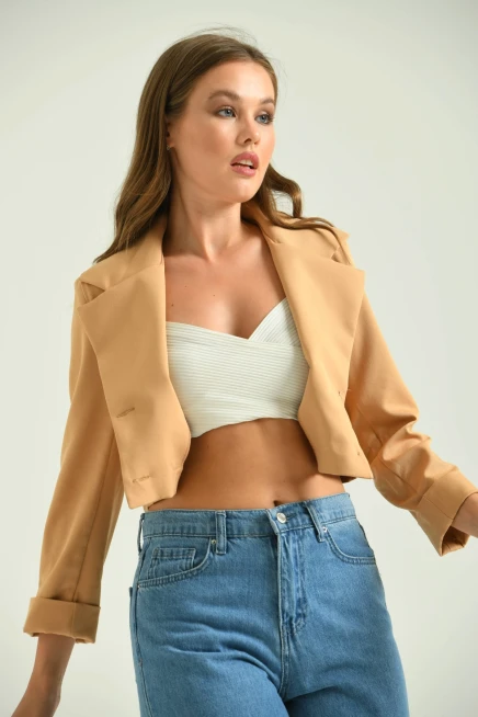 Kadın Kahve Düğme Detay Crop Ceket