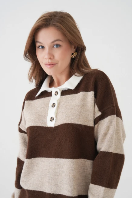 Kadın Kahve Polo Yaka Çizgili Oversize Yumuşak Dokulu Triko Kazak