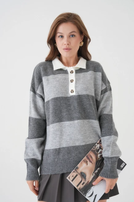 Kadın Kahve Polo Yaka Çizgili Oversize Yumuşak Dokulu Triko Kazak