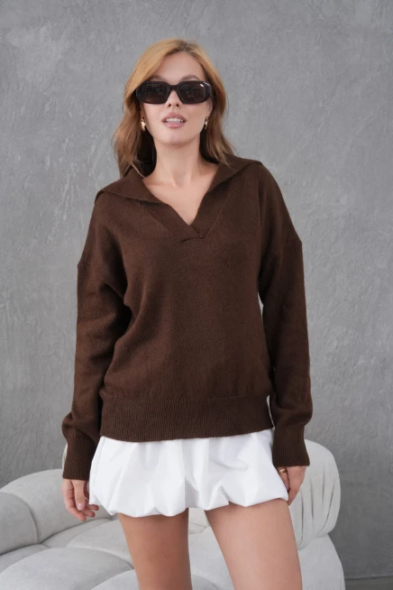 Kadın Kahve Polo Yaka Oversize Yarım Pat Yumuşak Dokulu Triko Kazak