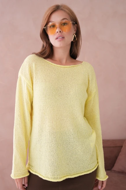 Kadın Sarı Basic Oversize Kayık Yaka Dokulu Triko Kazak