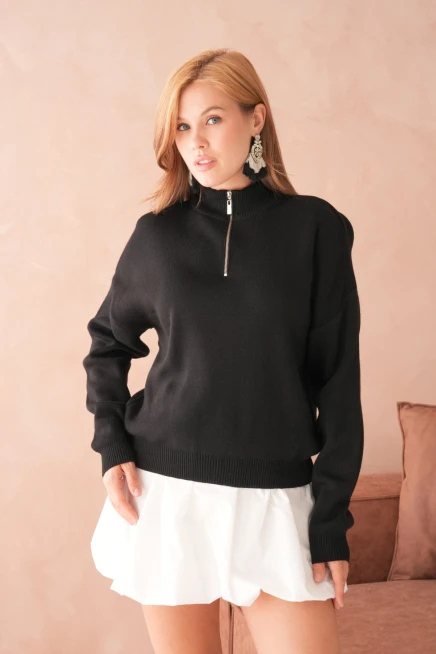 Kadın Yarım Balıkçı Yaka Fermuar Detay Oversize Triko Kazak