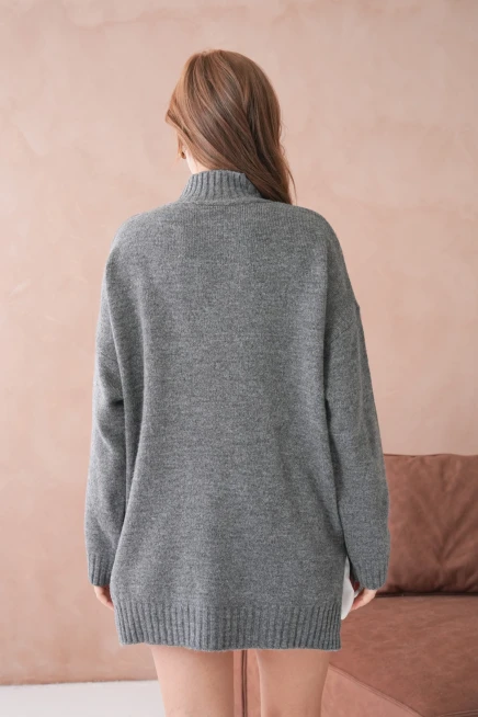 Kadın Yarım Balıkçı Yaka Yırtmaçlı Oversize Triko Kazak