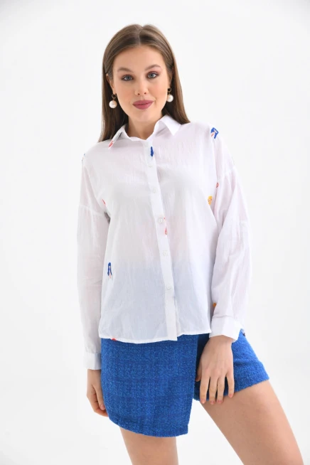 Nakış Detaylı Uzun Kol Gömlek