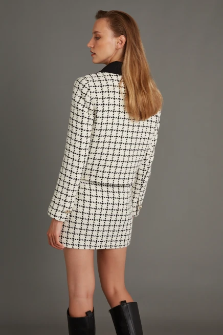 Kadın Beyaz Garni Detay Kısa Etek Polo Yaka Ceket Takım