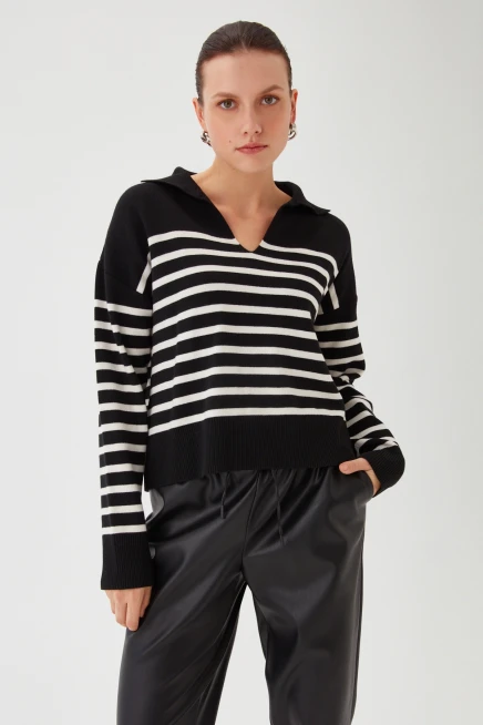 Kadın Siyah Polo Yaka Çizgi Desen Uzun Kol Salaş Triko Kazak