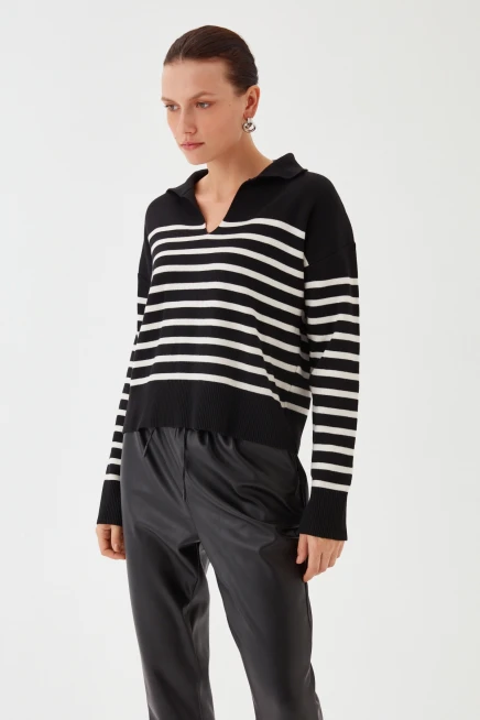 Kadın Siyah Polo Yaka Çizgi Desen Uzun Kol Salaş Triko Kazak