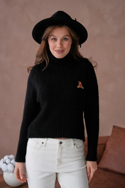 Kadın Balıkçı Yaka Nakış Detaylı Yumuşak Dokulu Kaşkorse Triko Kazak