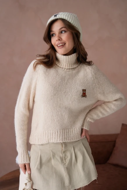 Kadın Balıkçı Yaka Nakış Detaylı Yumuşak Dokulu Kaşkorse Triko Kazak