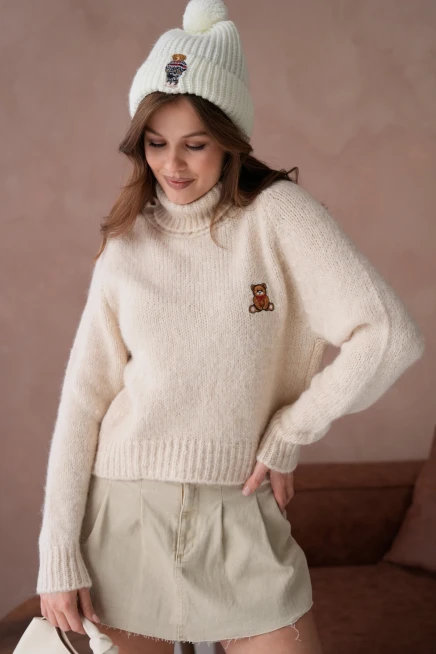 Kadın Balıkçı Yaka Nakış Detaylı Yumuşak Dokulu Kaşkorse Triko Kazak